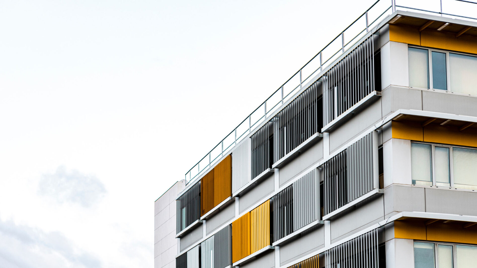 Construcción residencial moderna y sostenible en Zaragoza